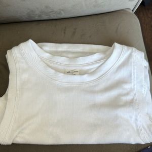 wilfred free go-to cropped tank